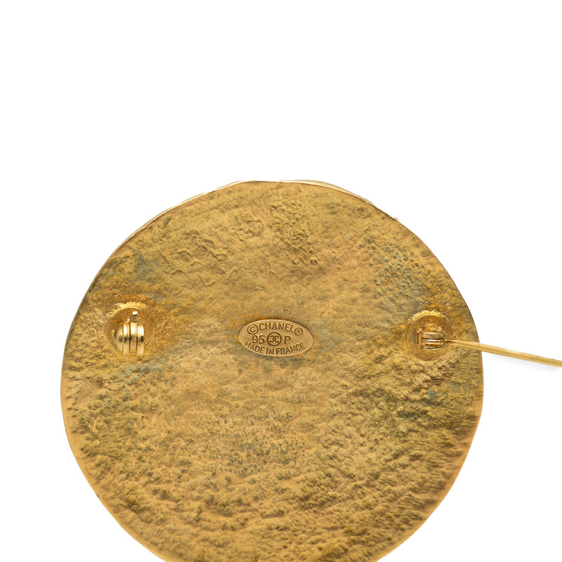 CC Gold Plated Round Brooch - Image 3
