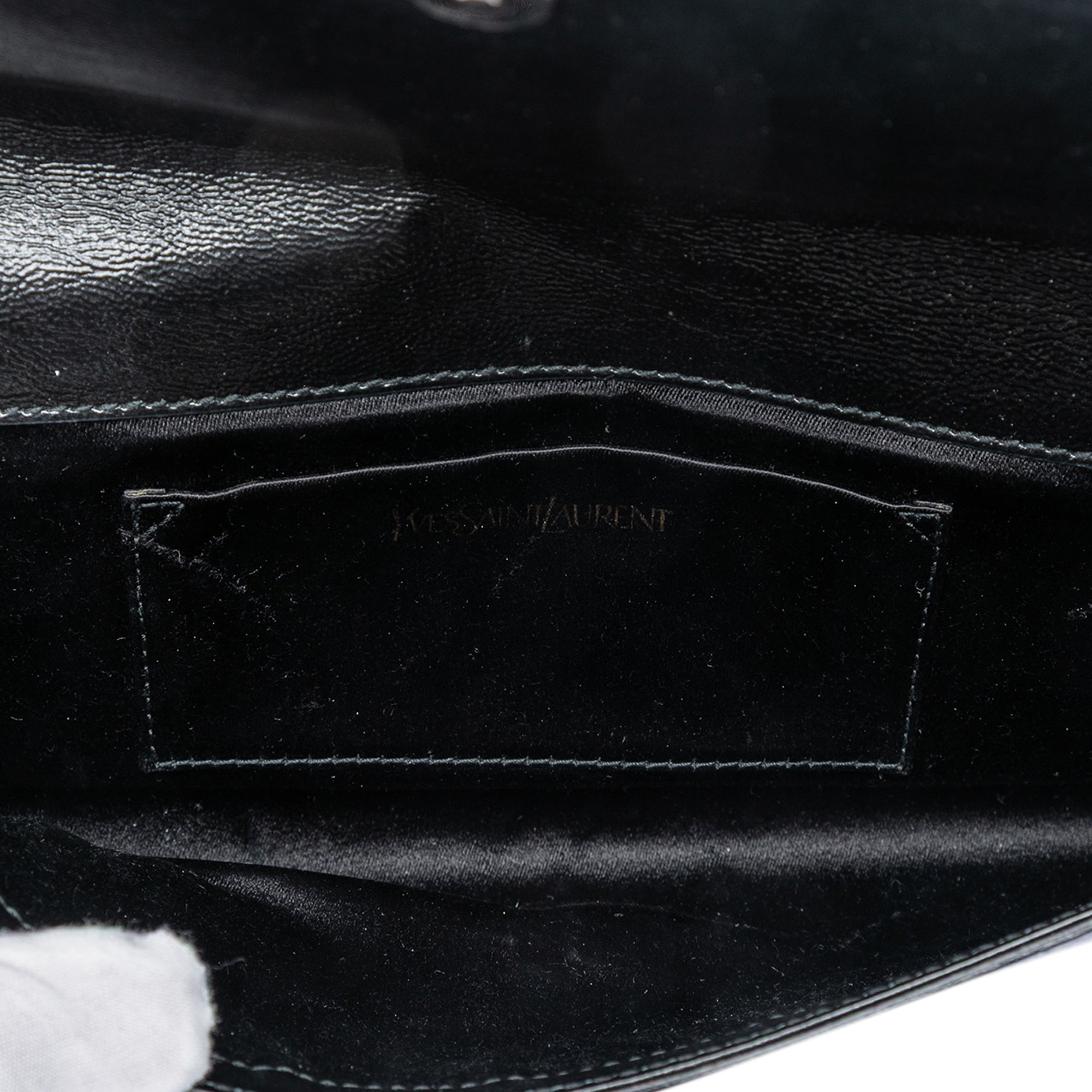 Small Textured Patent Monogram Belle De Jour Clutch - Image 4