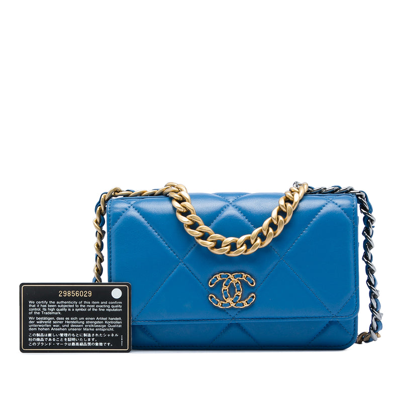 Quilted Lambskin 19 Wallet On Chain - Image 7