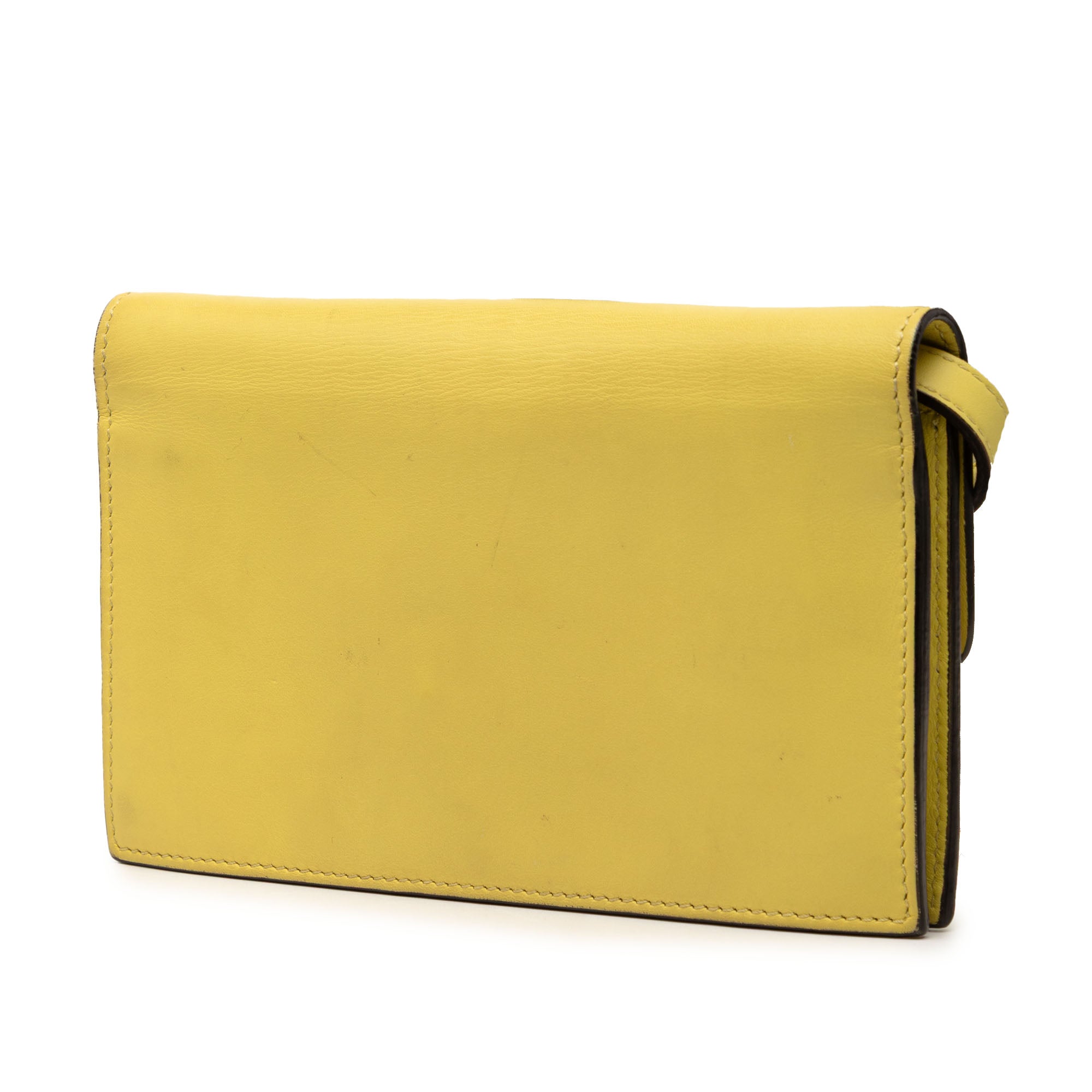Calfskin Interlocking G Wallet on Chain - Image 2