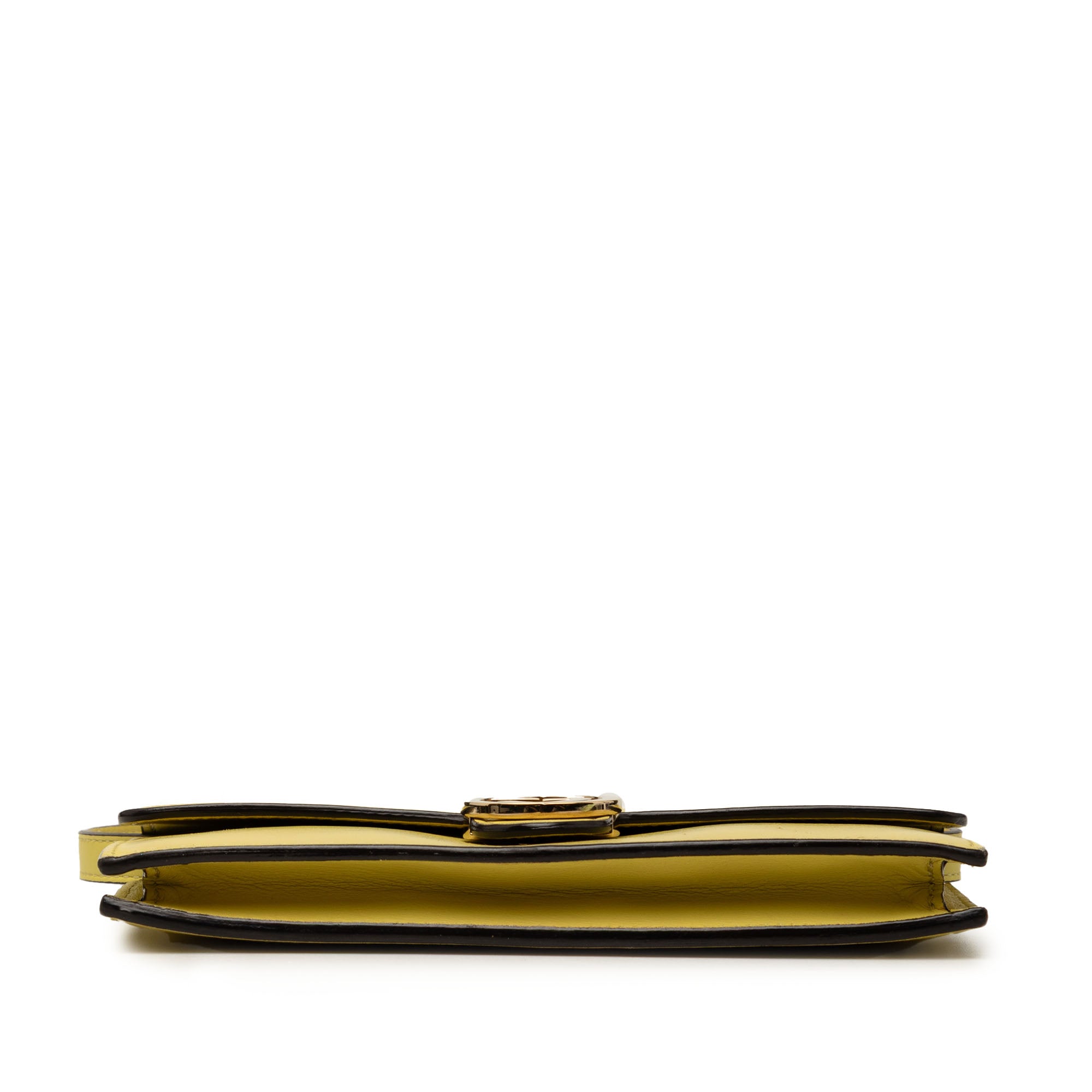 Calfskin Interlocking G Wallet on Chain - Image 3