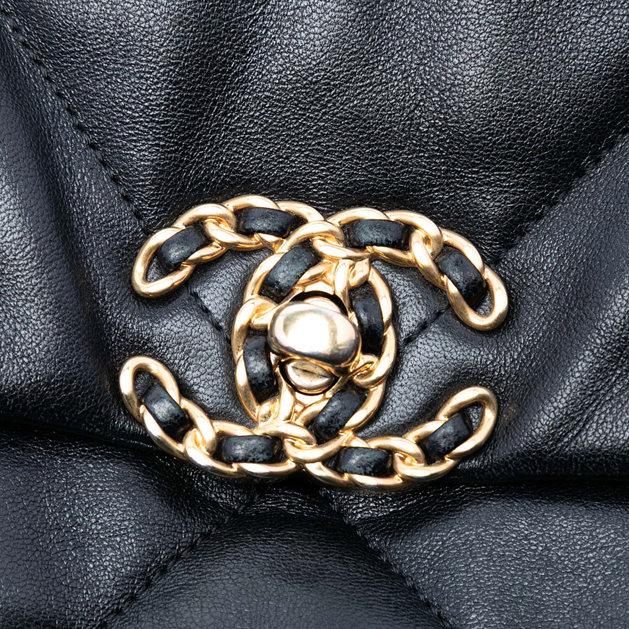 Maxi Lambskin 19 Flap - Image 5