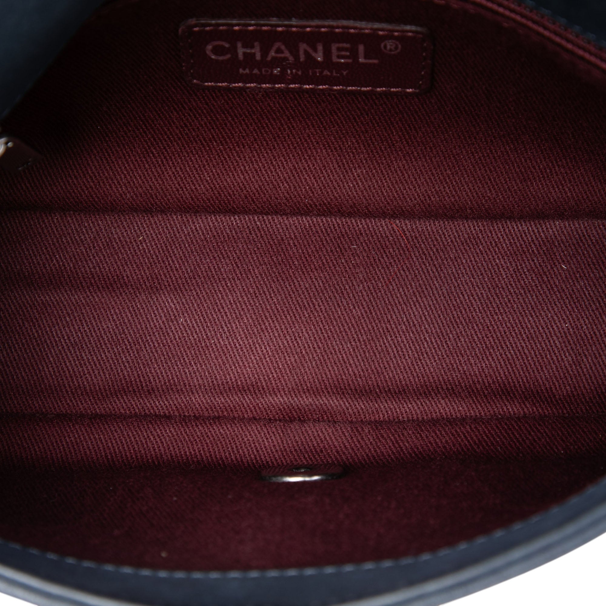 Small Diamond Embossed Calfskin New Chic Flap - Image 4