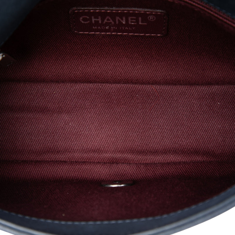 Small Diamond Embossed Calfskin New Chic Flap - Image 4