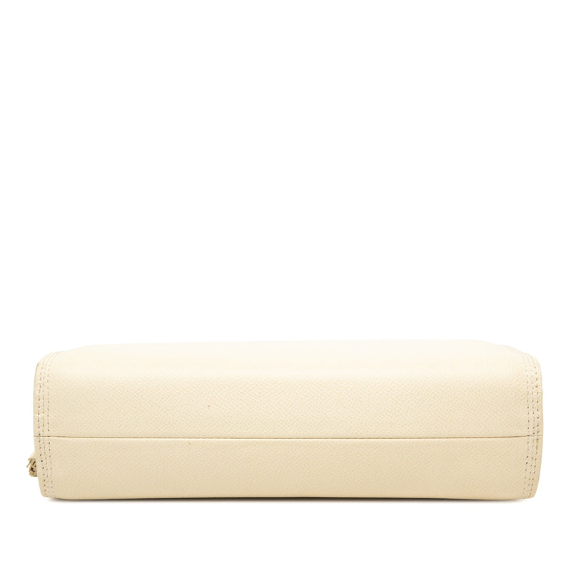 Grainy Calfskin VLogo Tassel Clutch - Image 3