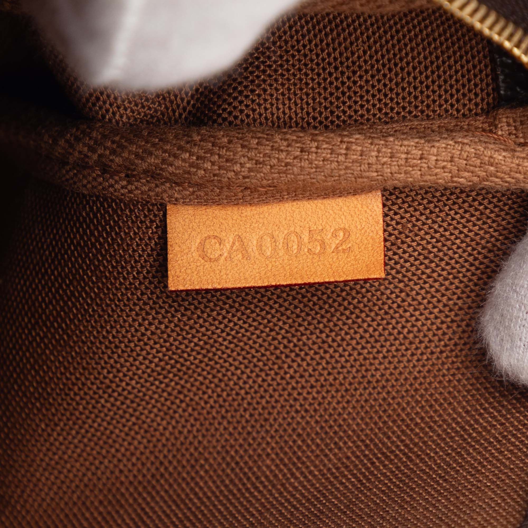 Monogram Pochette Accessoires - Image 6