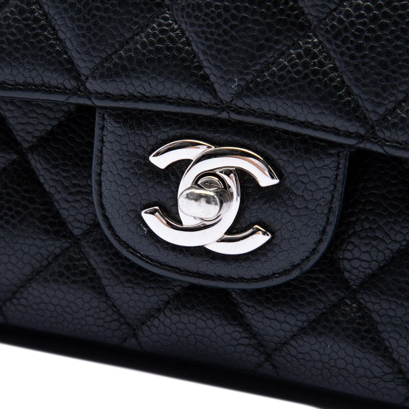 Medium Classic Caviar Double Flap - Image 5