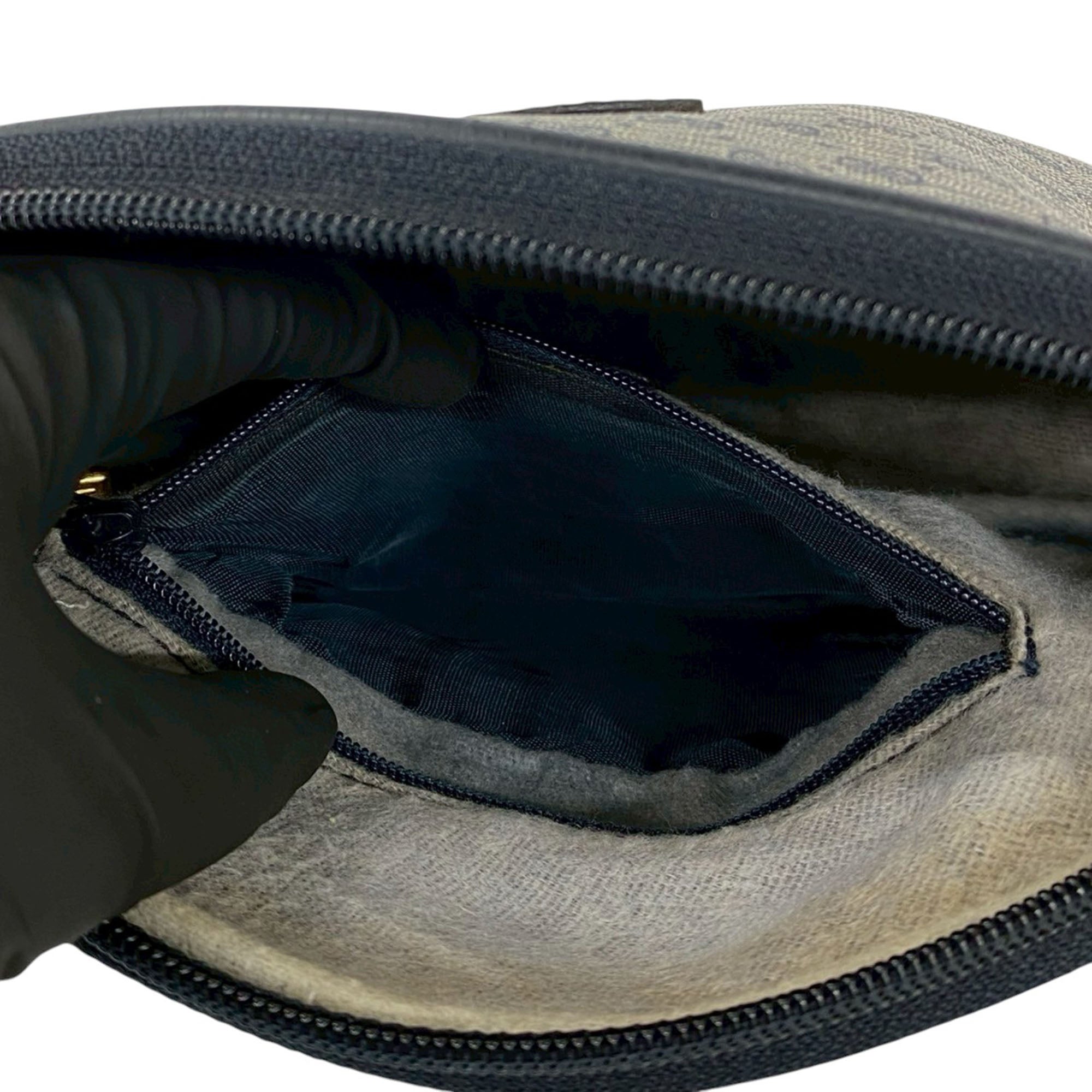 Micro GG Supreme Crossbody - Image 4
