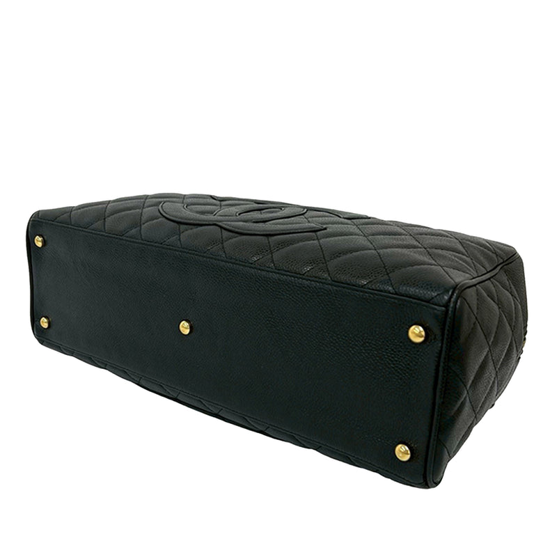 Large CC Quilted Caviar Bowler Bag - Image 7