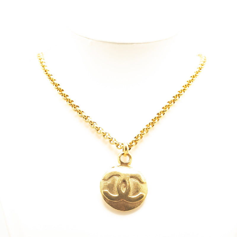 CC Gold Plated Circle Pendant Necklace - Image 4