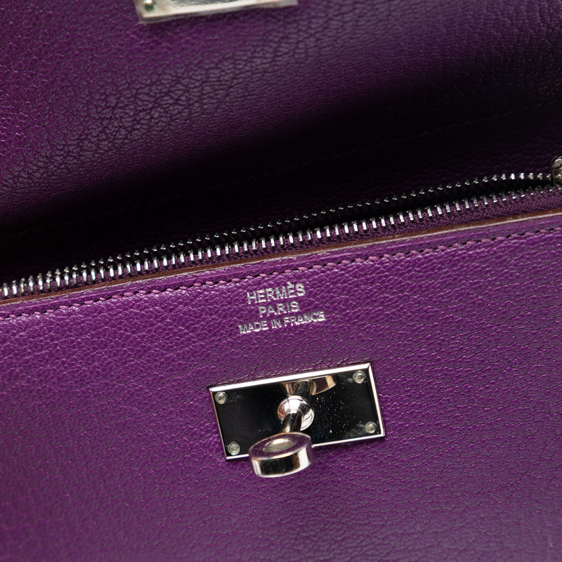 Medium Chevre Mysore Kelly Wallet - Image 5