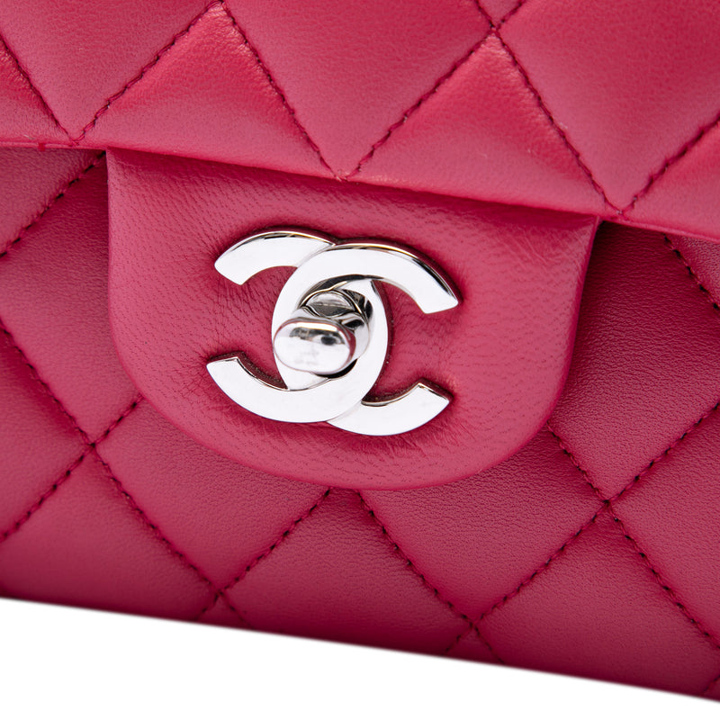 Medium Classic Lambskin Double Flap - Image 5