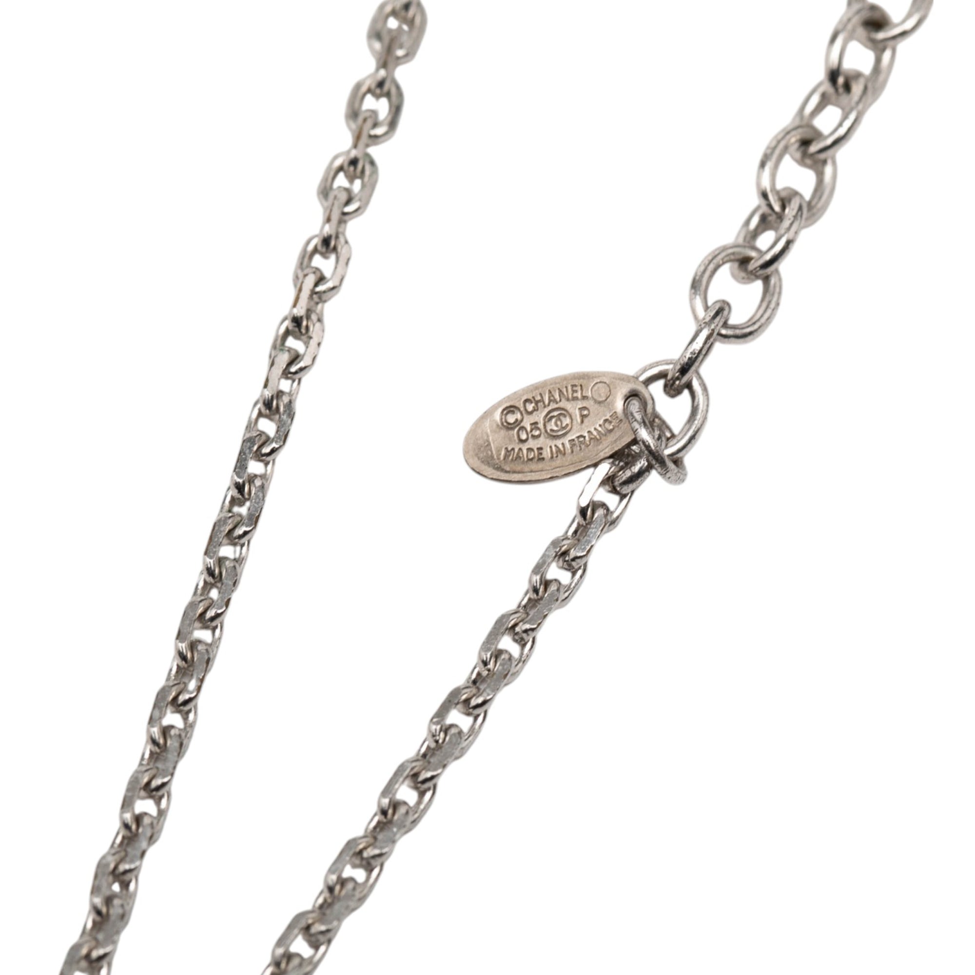 CC Silver Plated Resin Rhinestone Pendant Necklace - Image 5