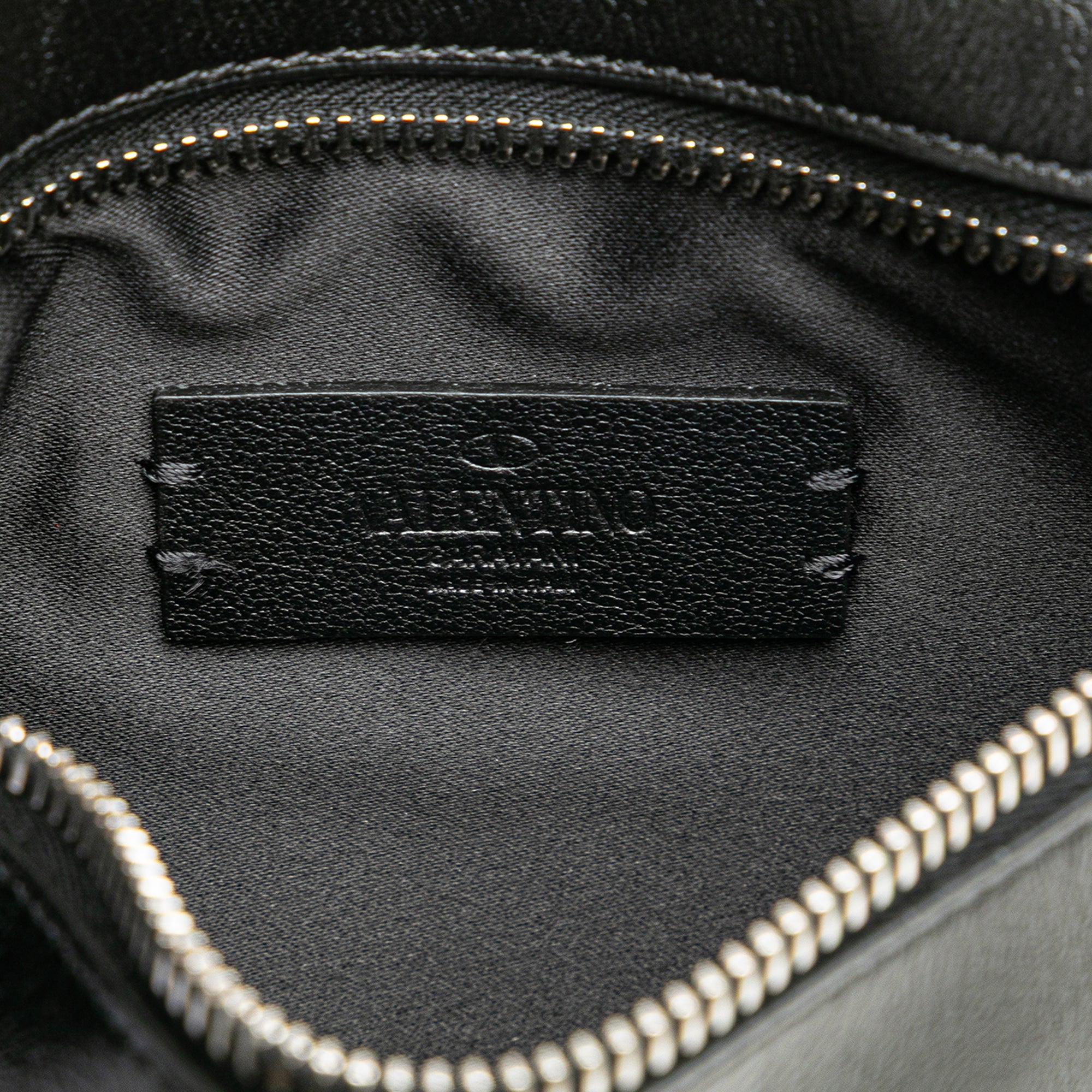 Leather VRing Neck Pouch - Image 6