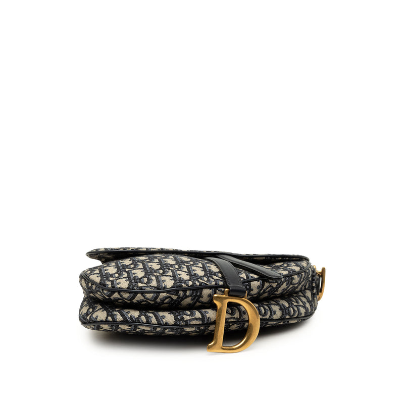 Oblique Canvas Saddle Bag - Image 3