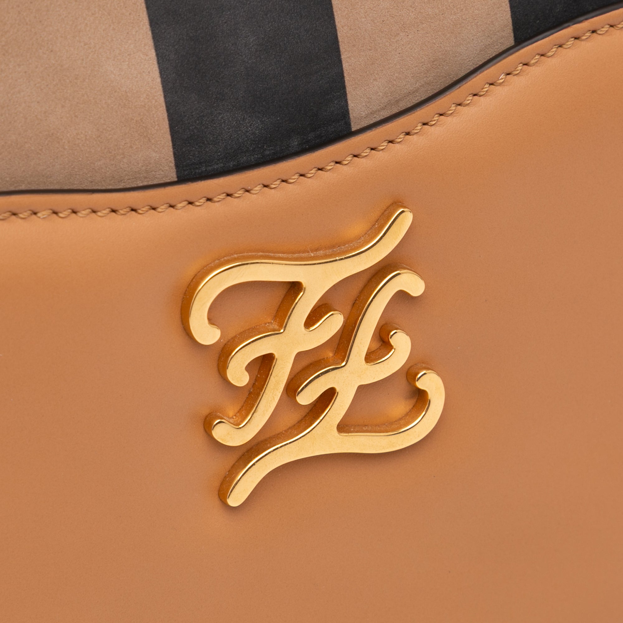 Calfskin Vitello King Nubuck Pequin Karligraphy Pocket Shoulder Bag - Image 9