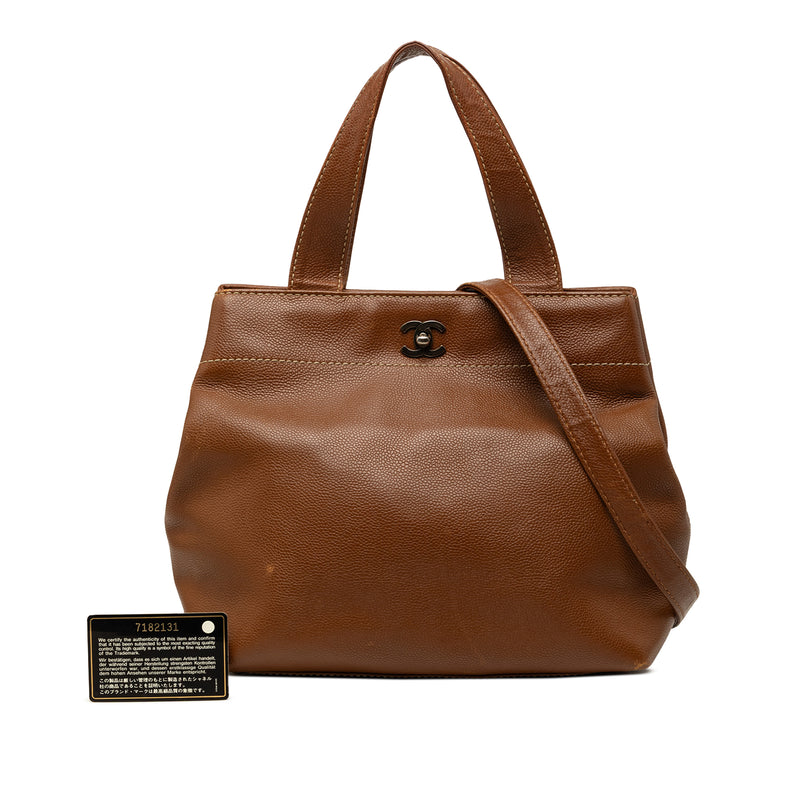 CC Caviar Turnlock Tote - Image 9