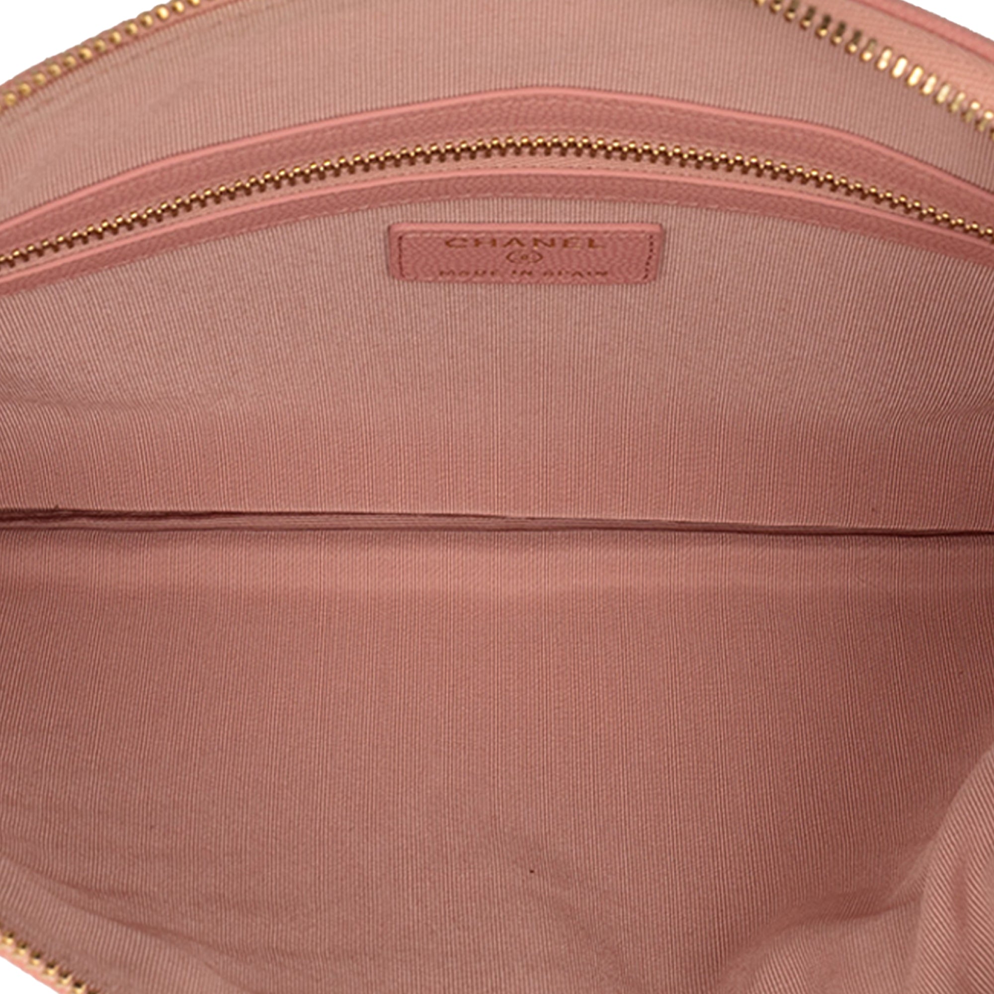 Medium CC Chevron Caviar O Case Clutch - Image 4
