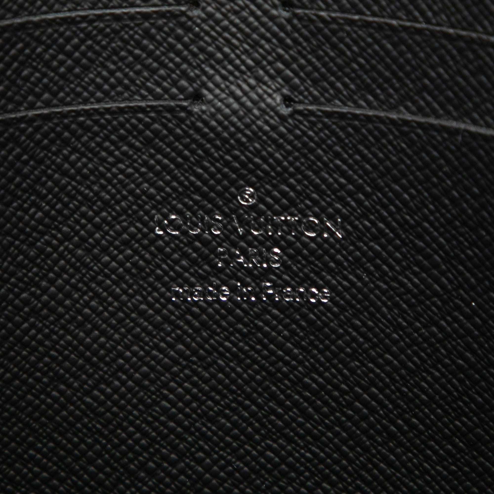 Monogram Eclipse Pochette Voyage MM - Image 5