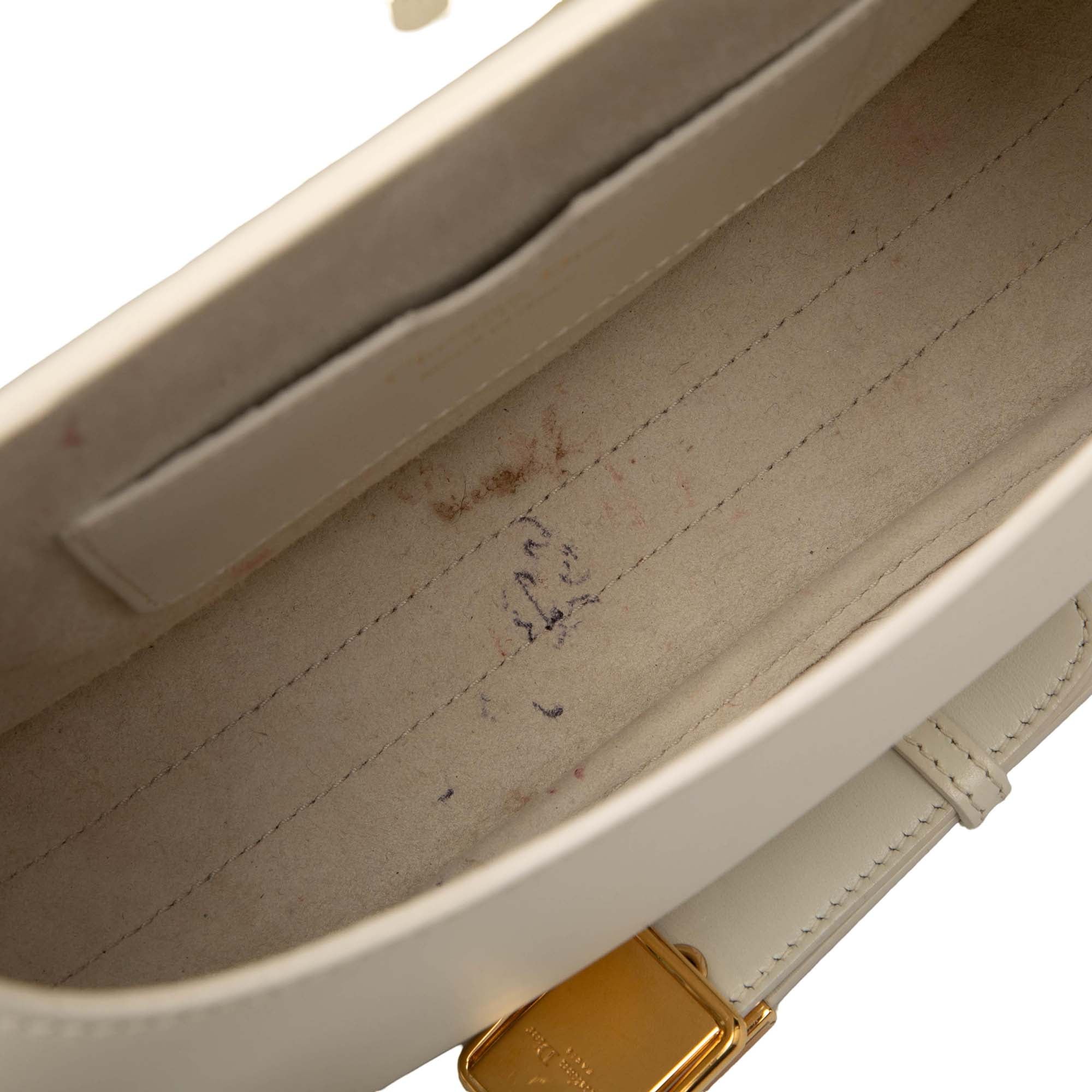 Medium Leather Bobby Crossbody - Image 5