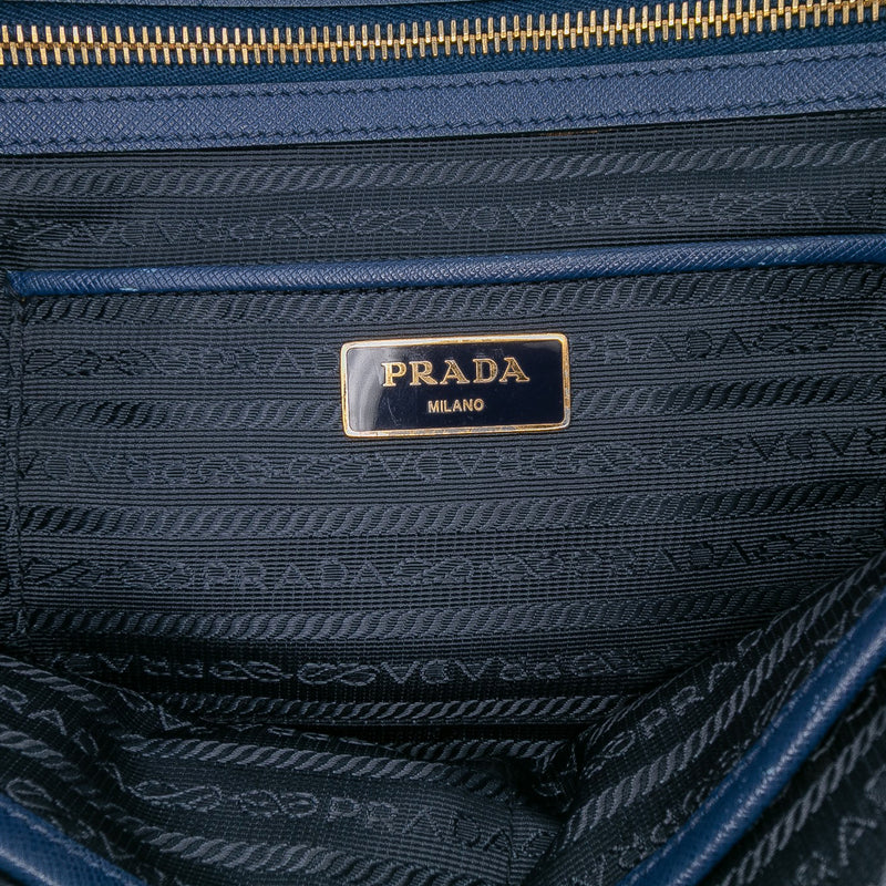 Large Saffiano Lux Galleria Double Zip Tote - Image 5