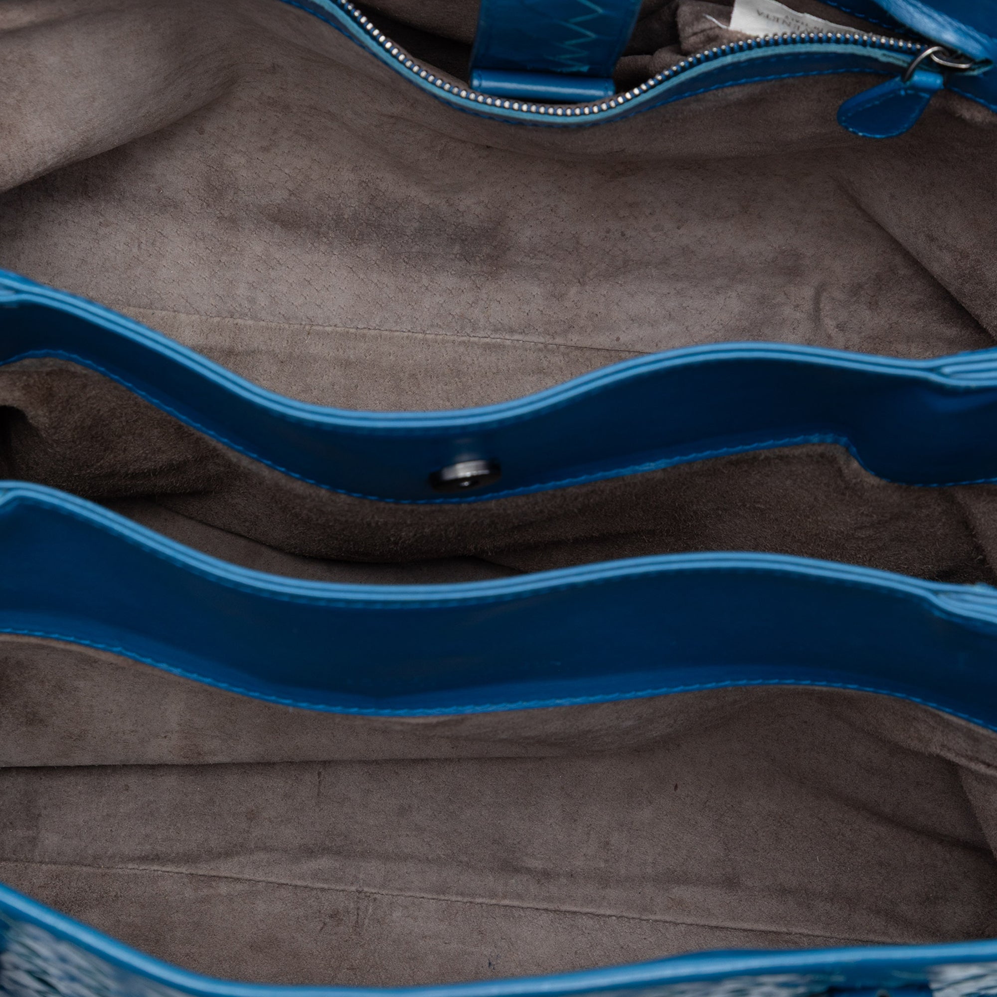 Medium Nappa Intrecciato Roma Tote - Image 4