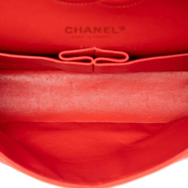 Medium Classic Lambskin Double Flap - Image 4