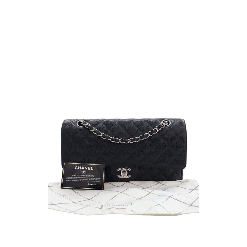 Medium Classic Caviar Double Flap - Image 15