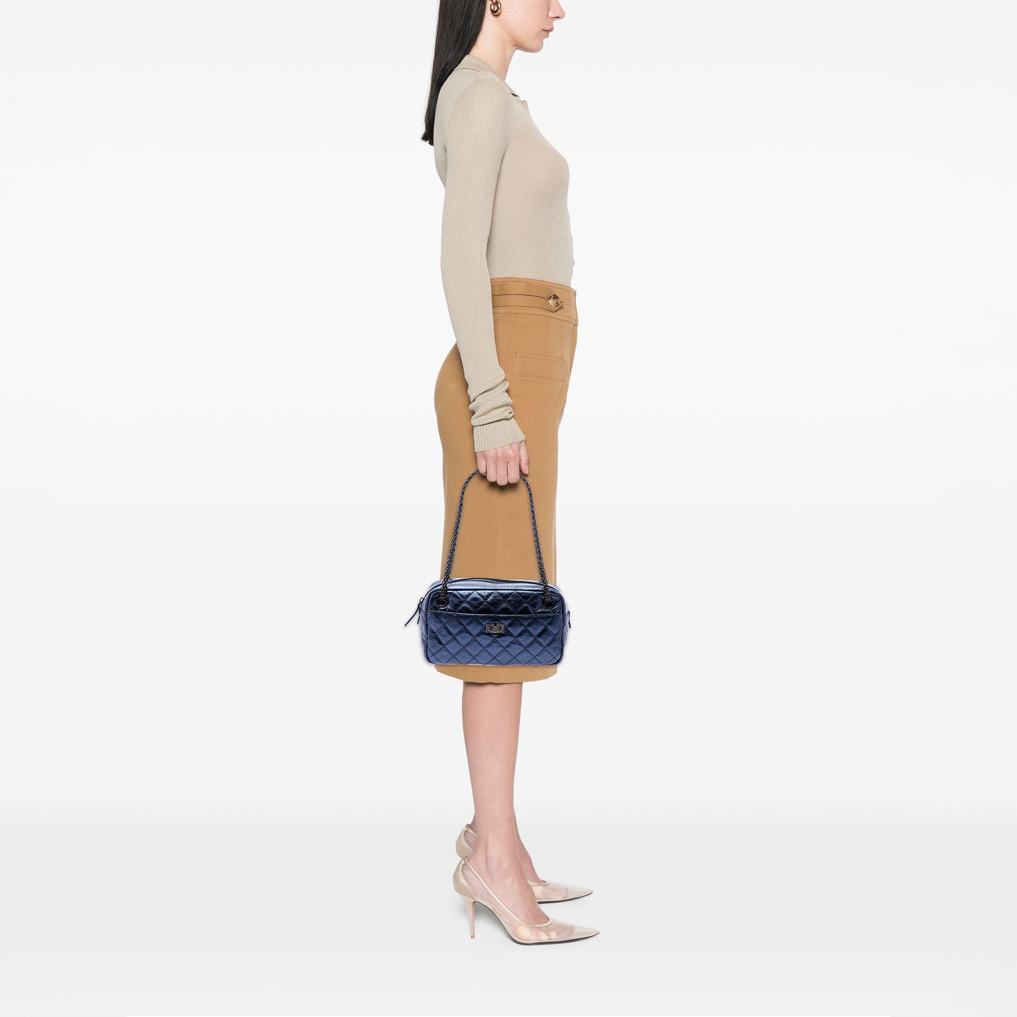 Medium Metallic Quilted Aged Calfskin Reissue Camera Bag - Image 6