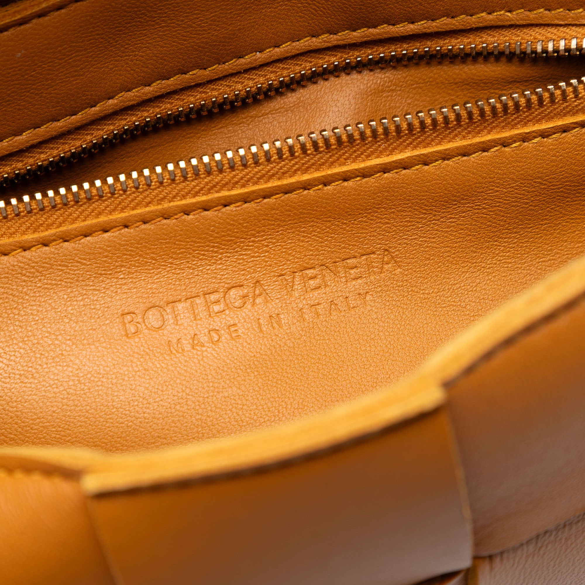 Nappa Intrecciato Cassette Crossbody - Image 5