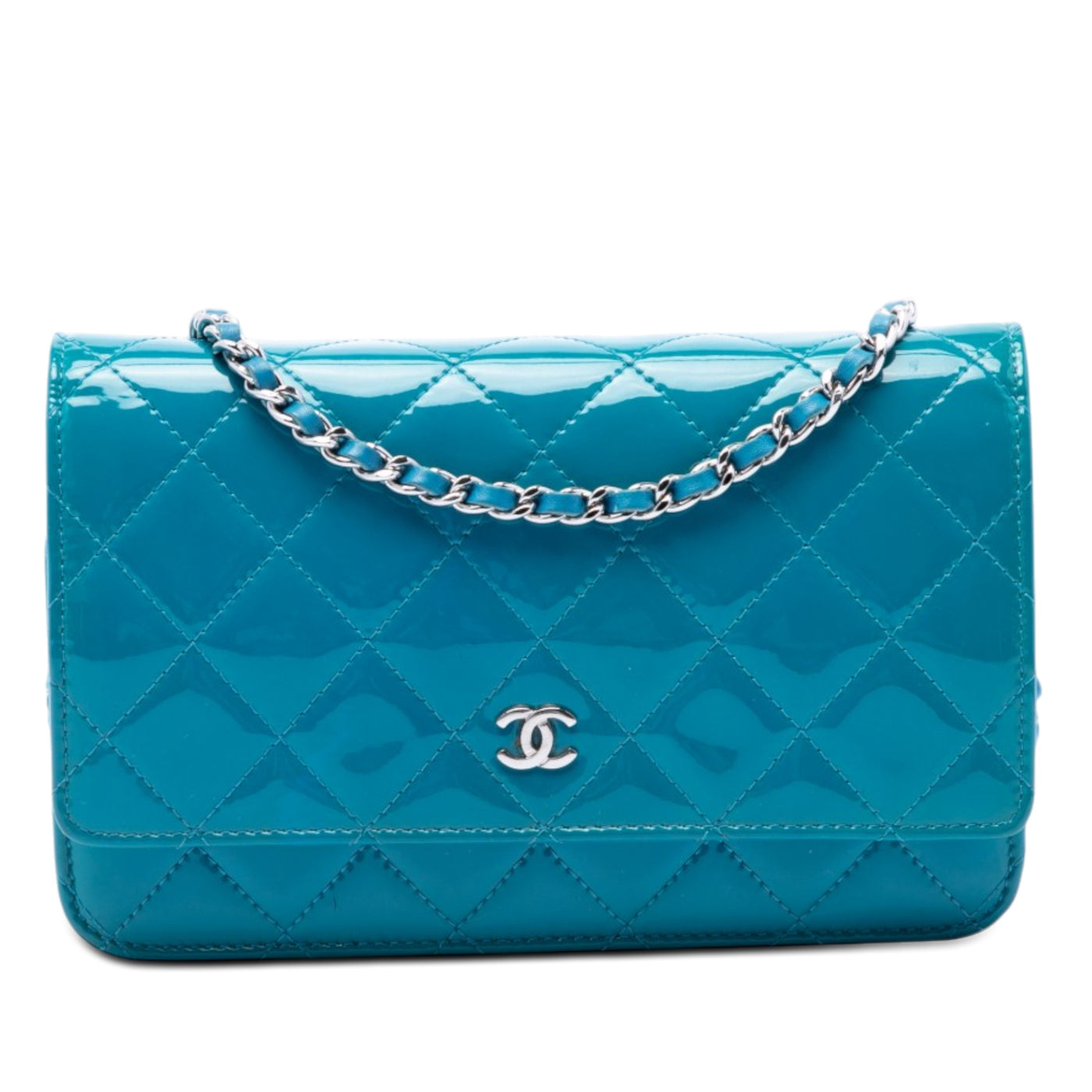 CC Quilted Patent Wallet on Chain - Image 1