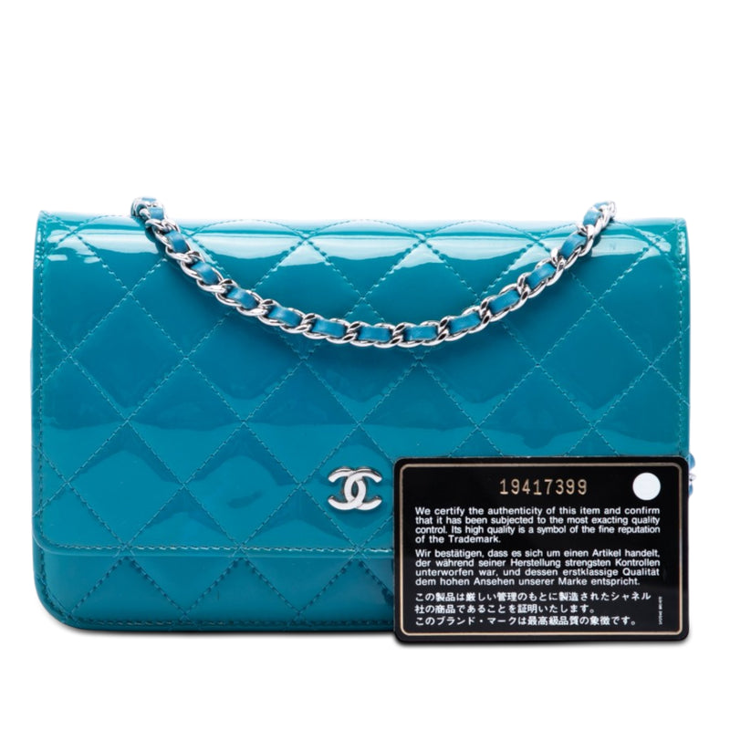 CC Quilted Patent Wallet on Chain - Image 7