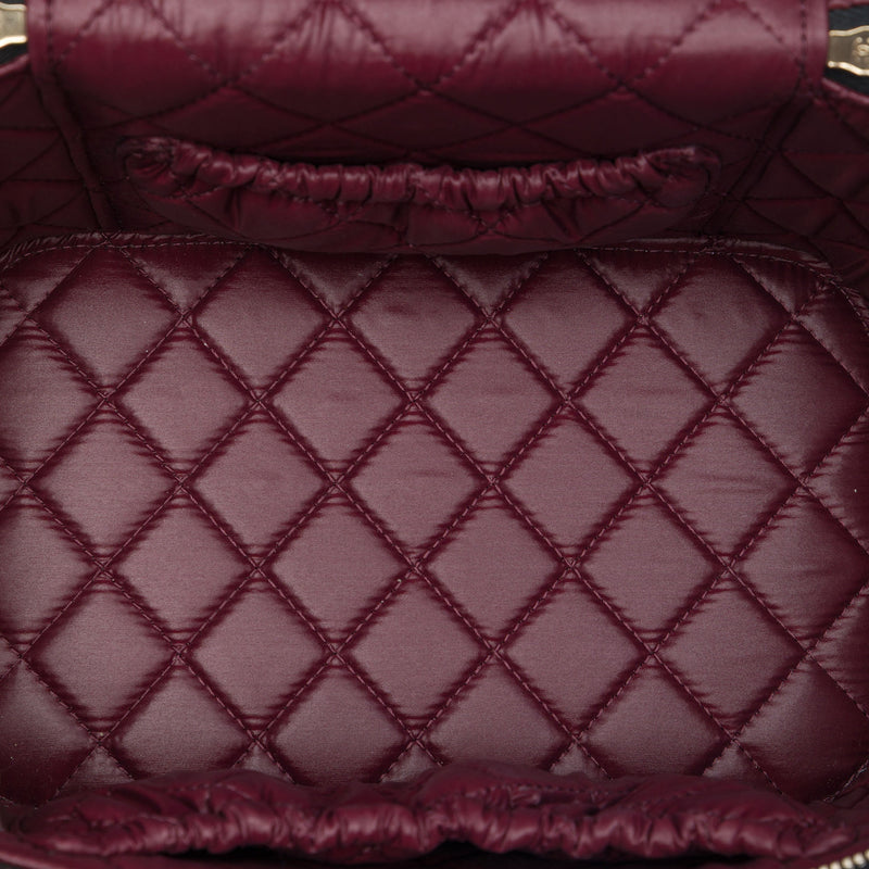 Medium CC Quilted  Caviar Vanity Case - Image 4