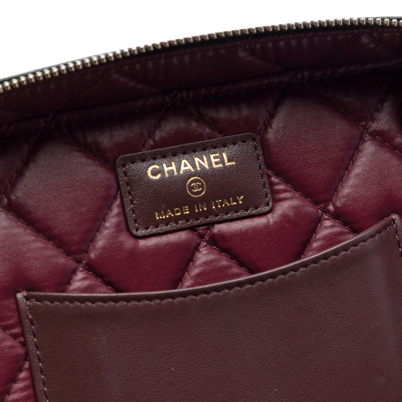 Medium CC Quilted  Caviar Vanity Case - Image 5