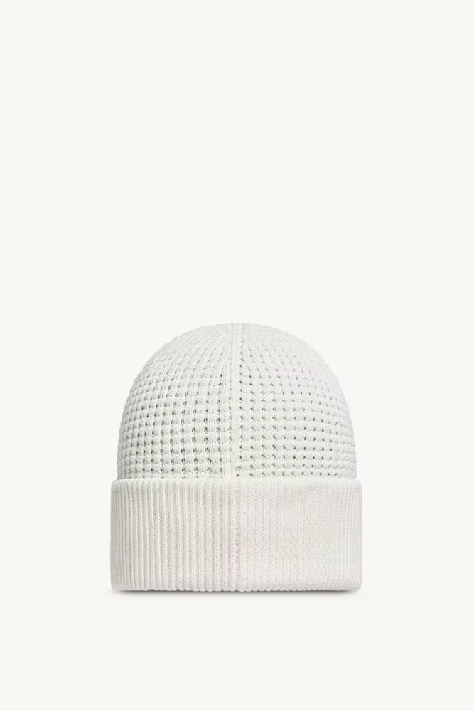 Moncler K20913b00032m1367 Logo-Patch Knit Beanie — White Wool Blend Beanies