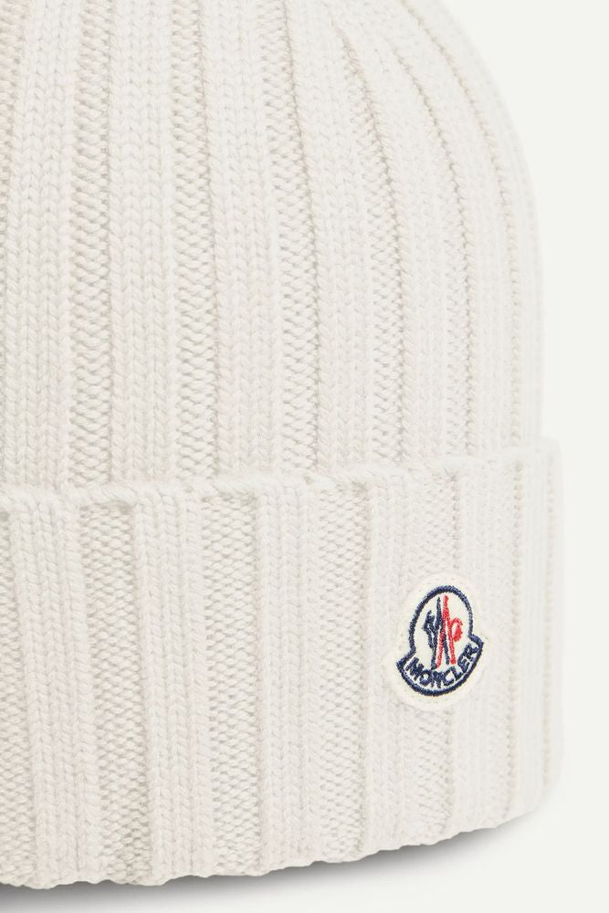 Moncler L20933b00036a9327030 Ribbed Knit Beanie — Ecru Beanies