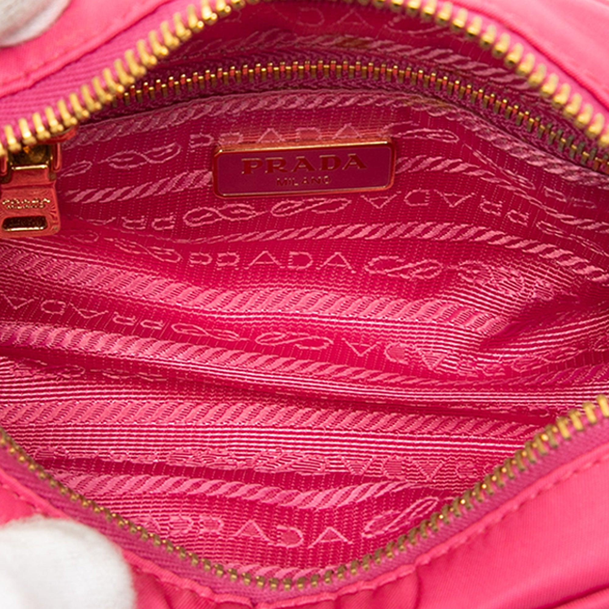 Tessuto Wristlet Pouch - Image 4