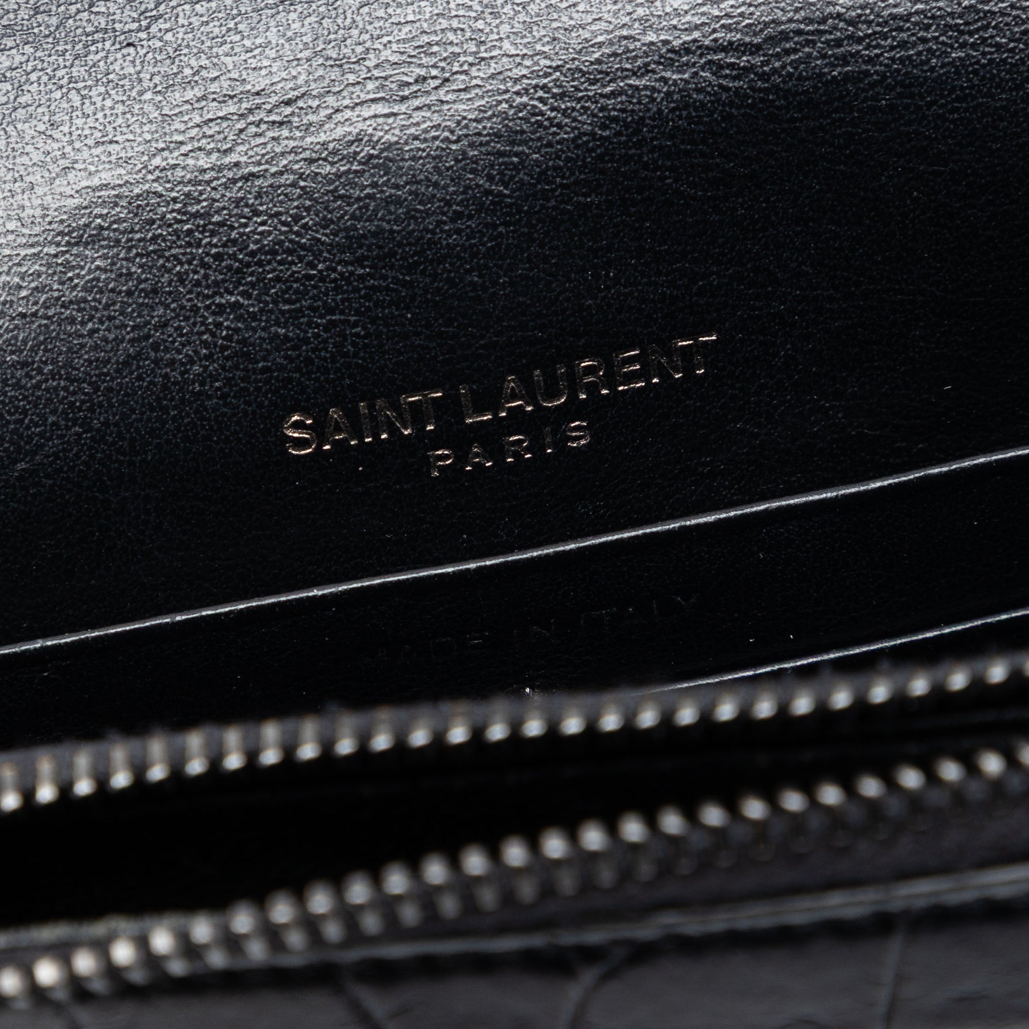 Croc Embossed Leather Monogram Monochrome Envelope Chain Wallet - Image 5