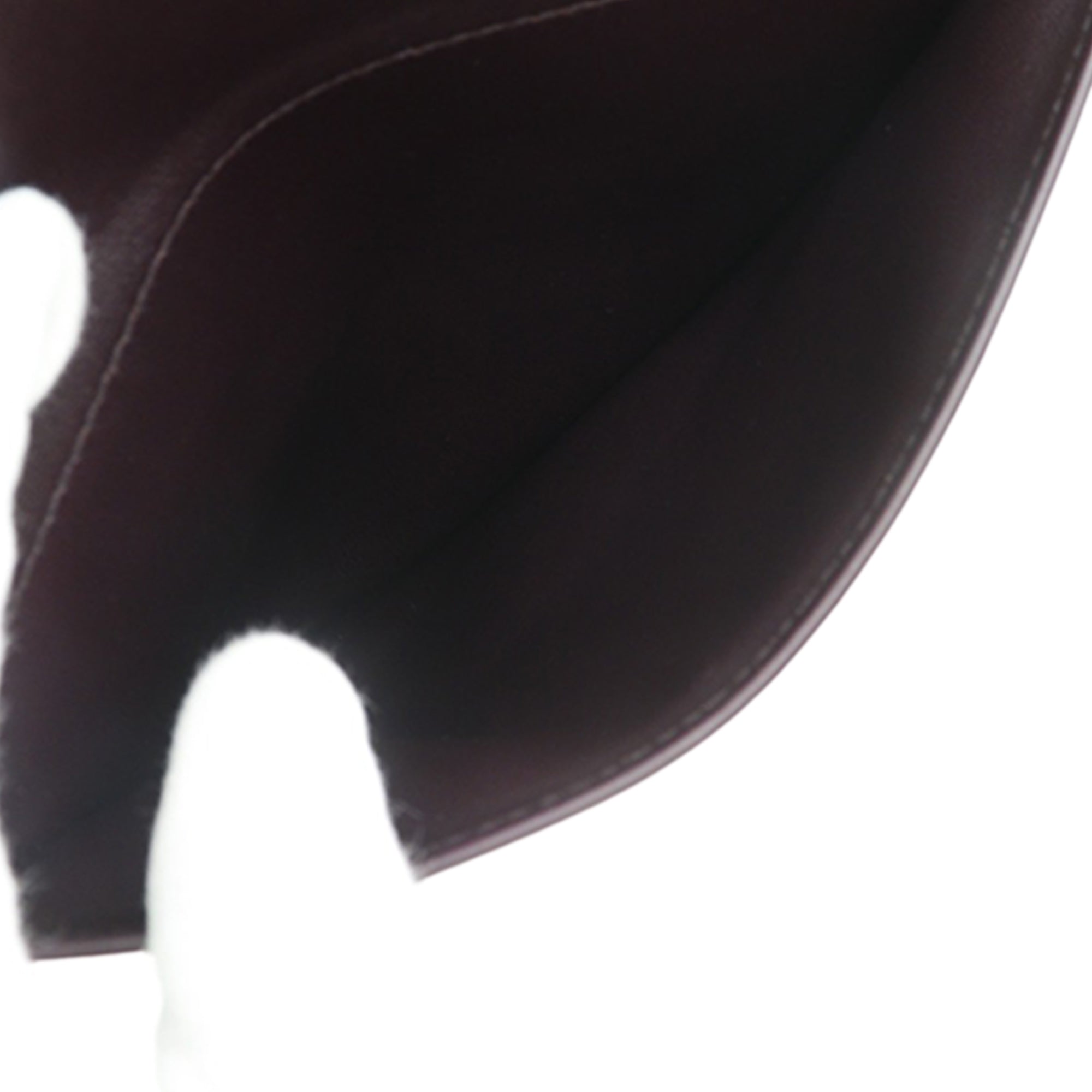 Leather The Clip Crossbody - Image 6