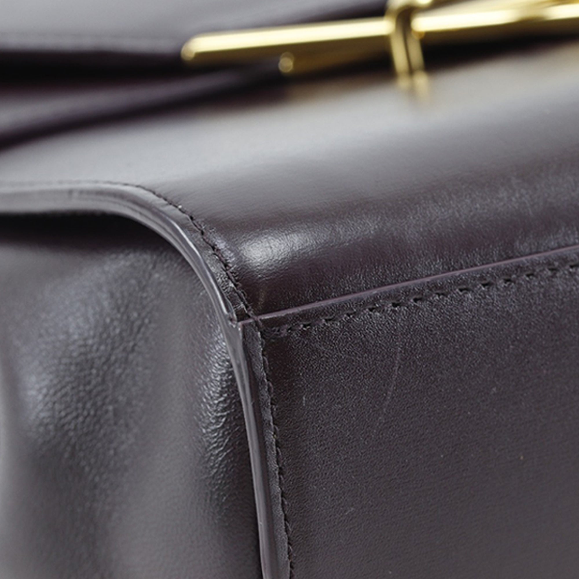 Leather The Clip Crossbody - Image 8