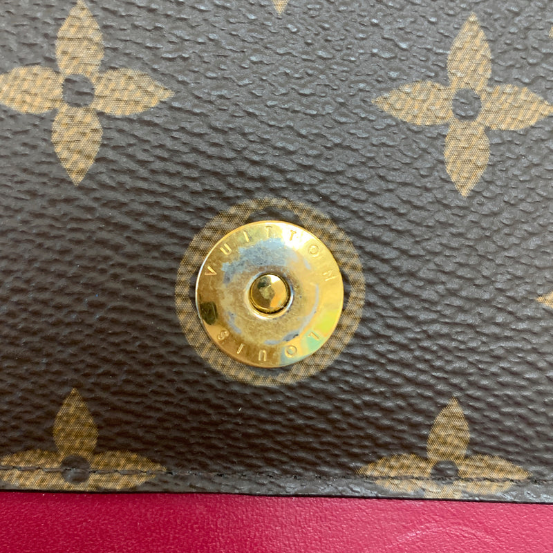Monogram Flore Wallet On Chain - Image 9