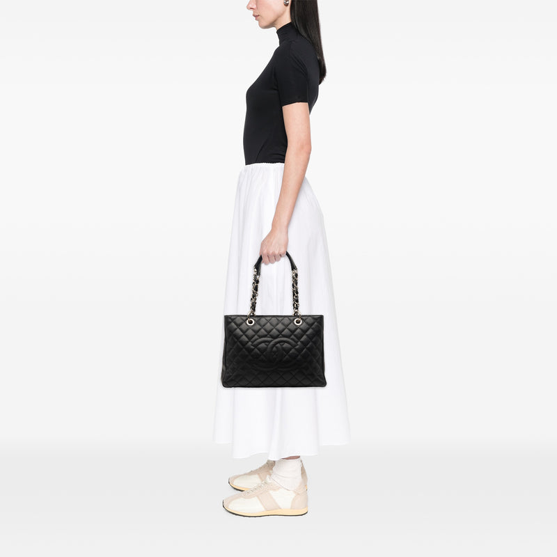 Caviar Grand Shopping Tote - Image 7