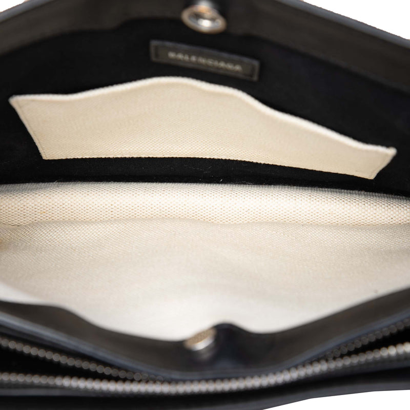 Canvas Navy Pochette M Crossbody - Image 4