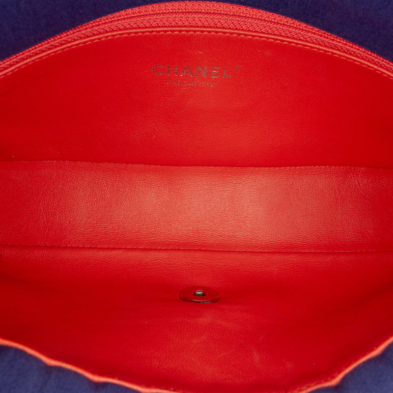 Medium Vertical Quilted Jersey Single Flap - Image 4