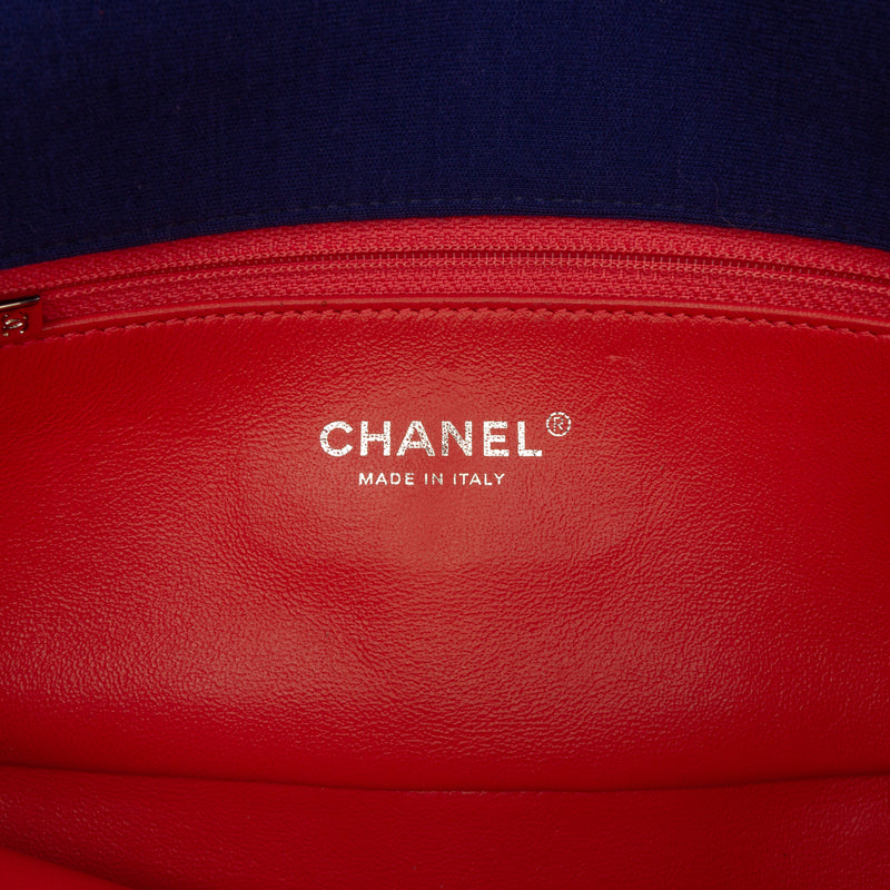 Medium Vertical Quilted Jersey Single Flap - Image 5