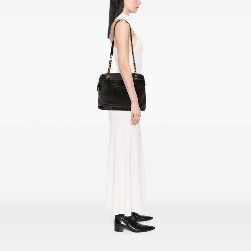 Caviar Logo Chain Shoulder Bag - Image 7