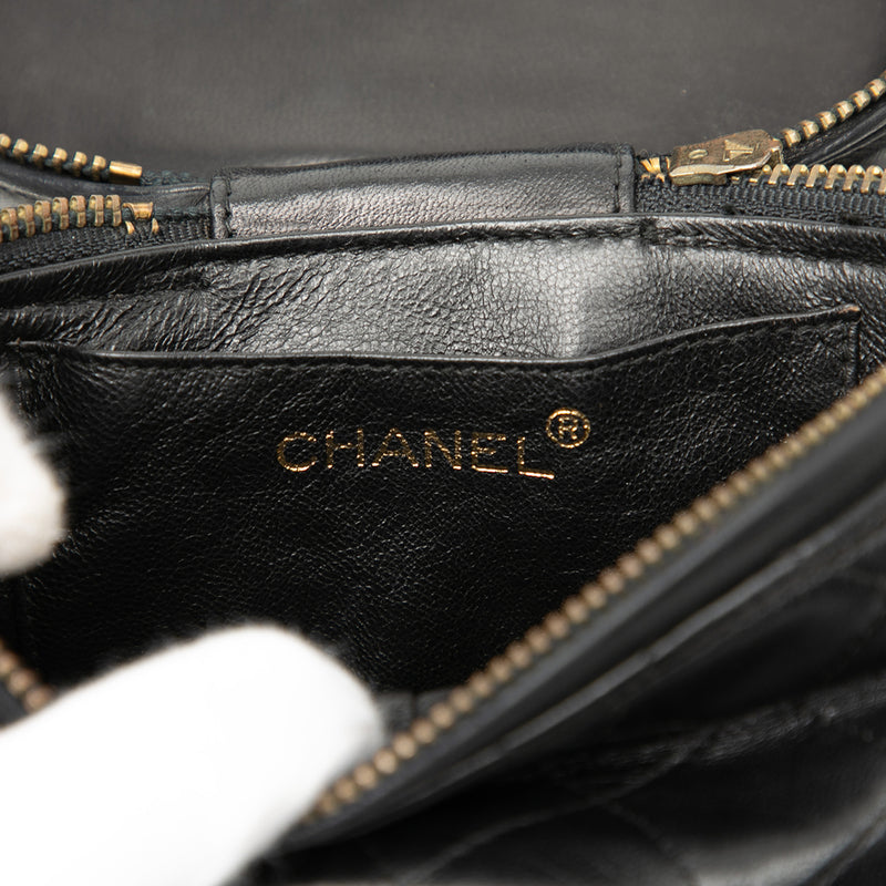 Quilted Lambskin Tassel Vanity Case with Chain - Image 5
