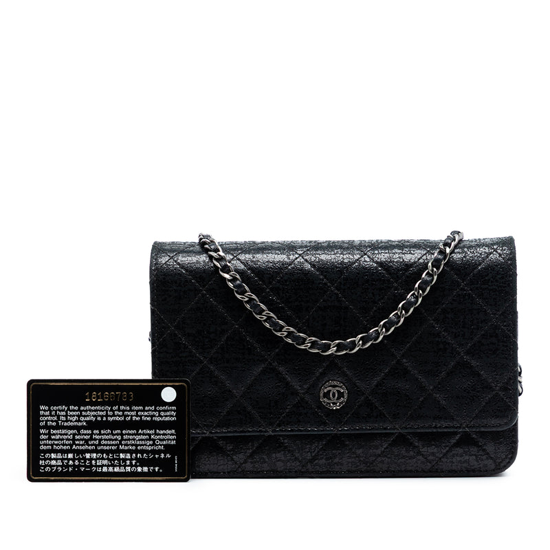 CC Quilted Crinkled Patent Wallet On Chain - Image 8