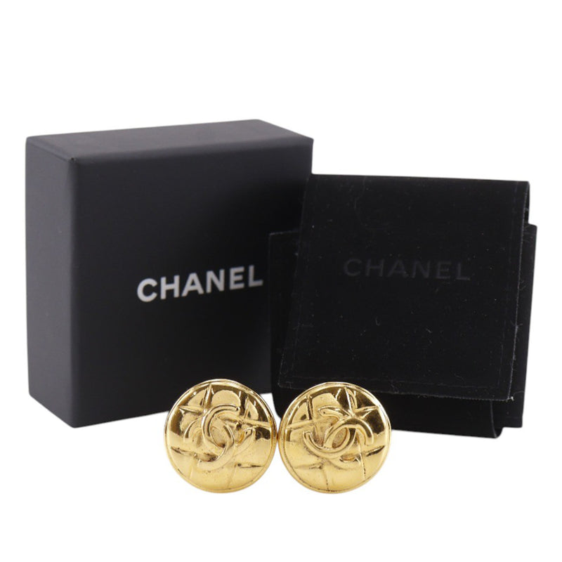 CC Quilted Gold Plated Round Clip On Earrings - Image 12