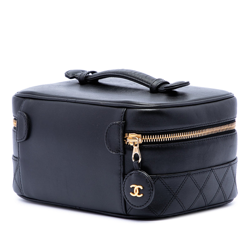 CC Quilted Lambskin Vanity Case - Image 2